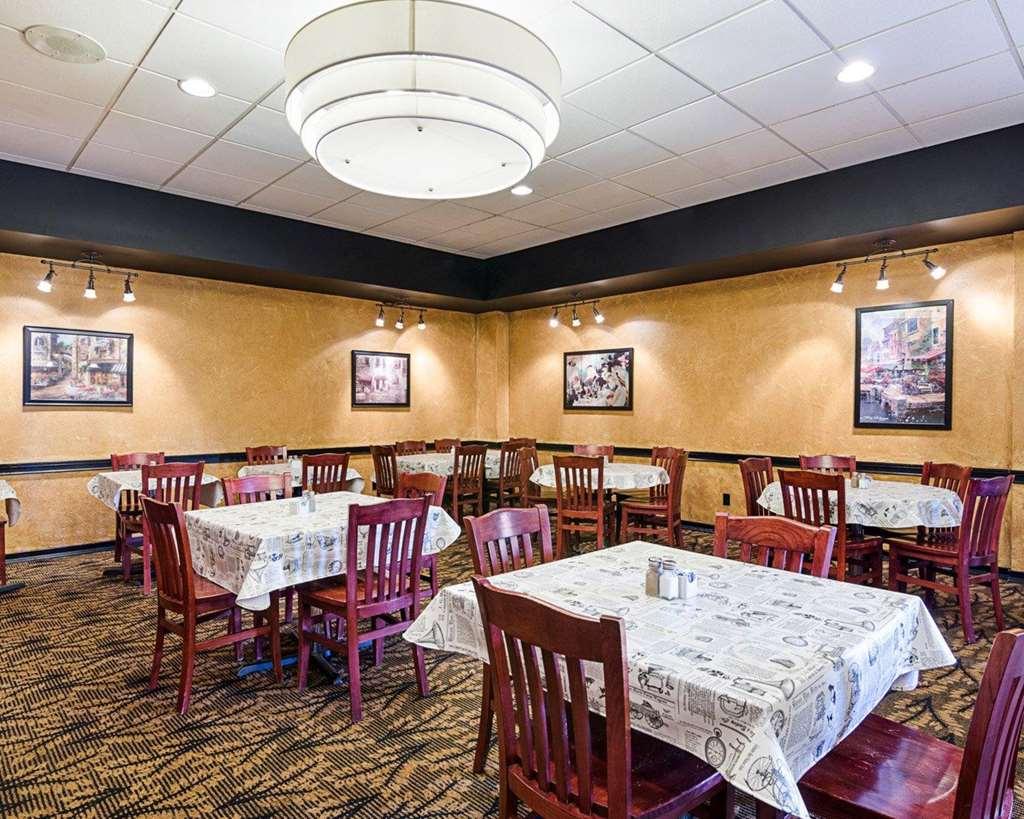 Quality Inn Льюисберг Ресторан фото